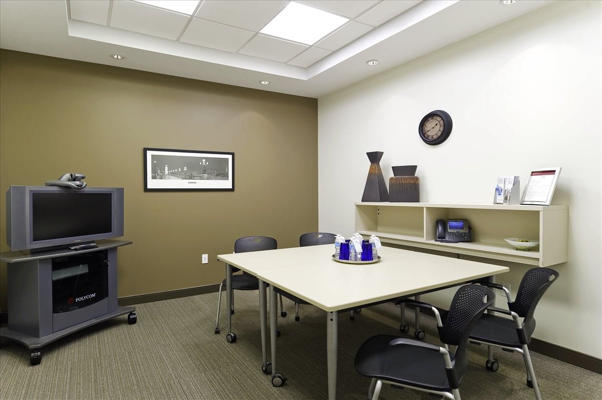 Bentonville Plaza, 609 SW 8th St Office Space - Bentonville