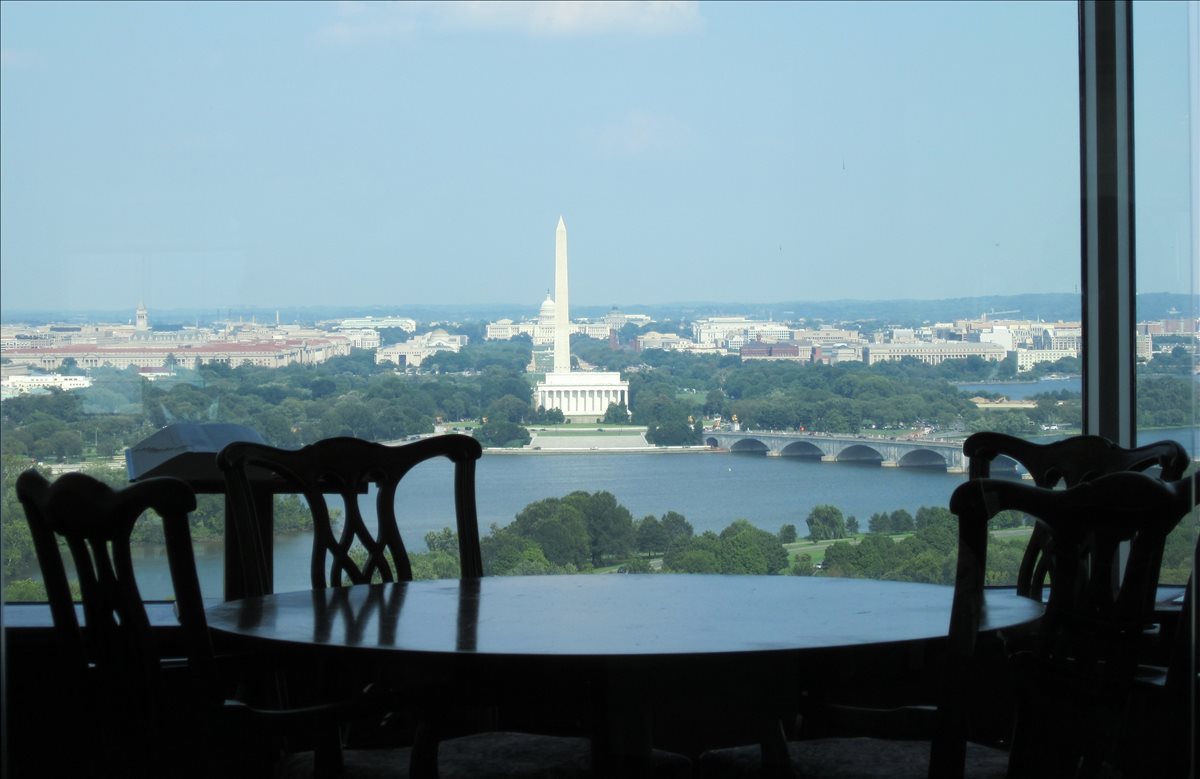Photo of Office Space on Top of The Town, 1400 N 14th St, Rosslyn Arlington