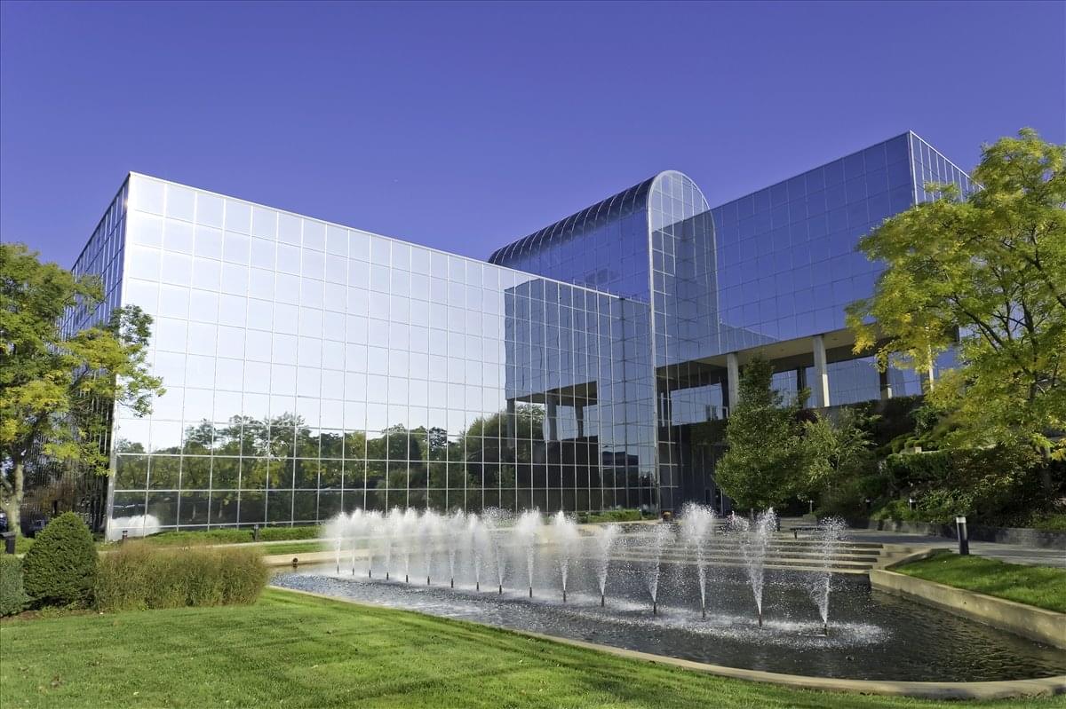 Mack Cali Center, 140 E Ridgewood Ave Office Space - Paramus