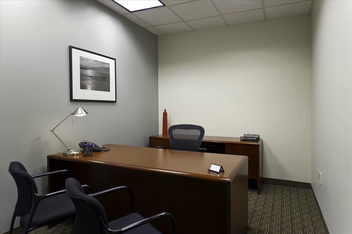 Corporate Center I @ International Plaza, 2202 N Westshore Blvd Office Space - Tampa