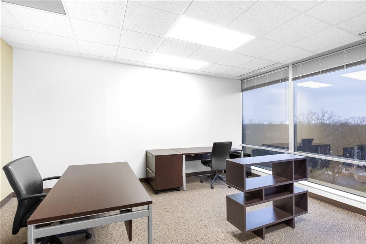 Photo of Office Space on Towers of Kenwood, 8044 Montgomery Road, Kenwood/West Chester Cincinnati