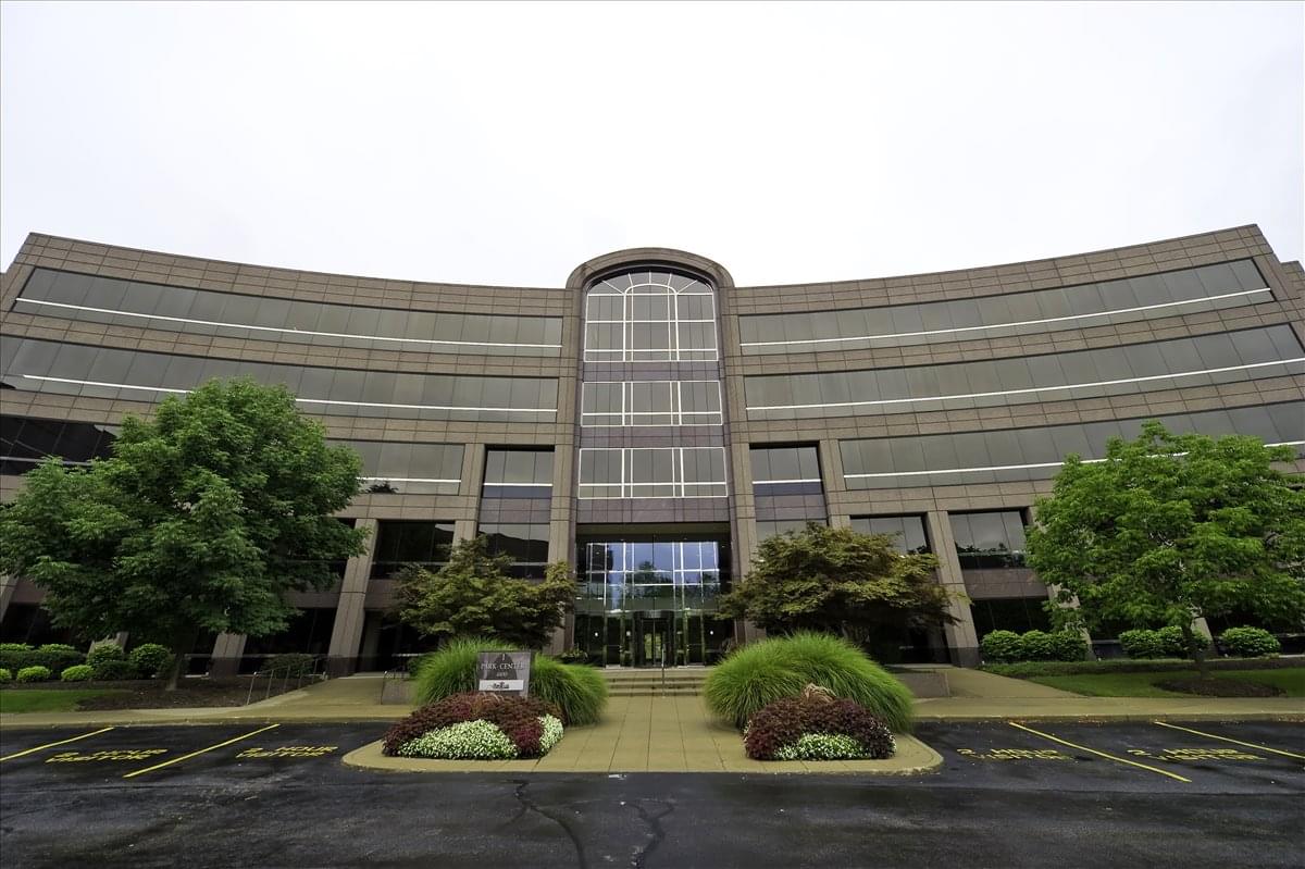 6100 Oak Tree Blvd Office Space - Independence