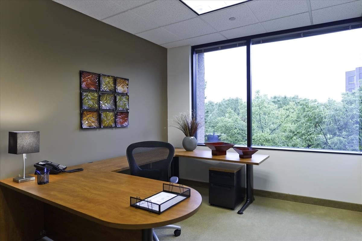 6100 Oak Tree Blvd Office for Rent in Independence