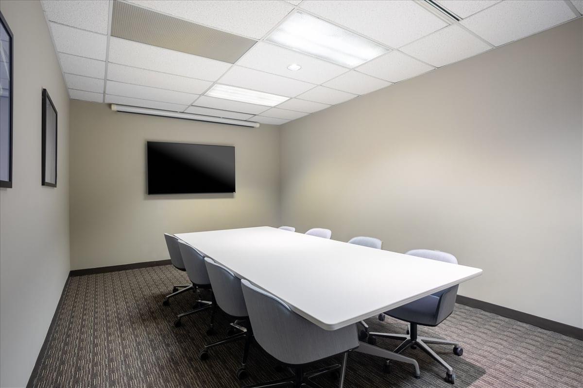One Crosswoods, 100 E Campus View Blvd Office Space - Columbus