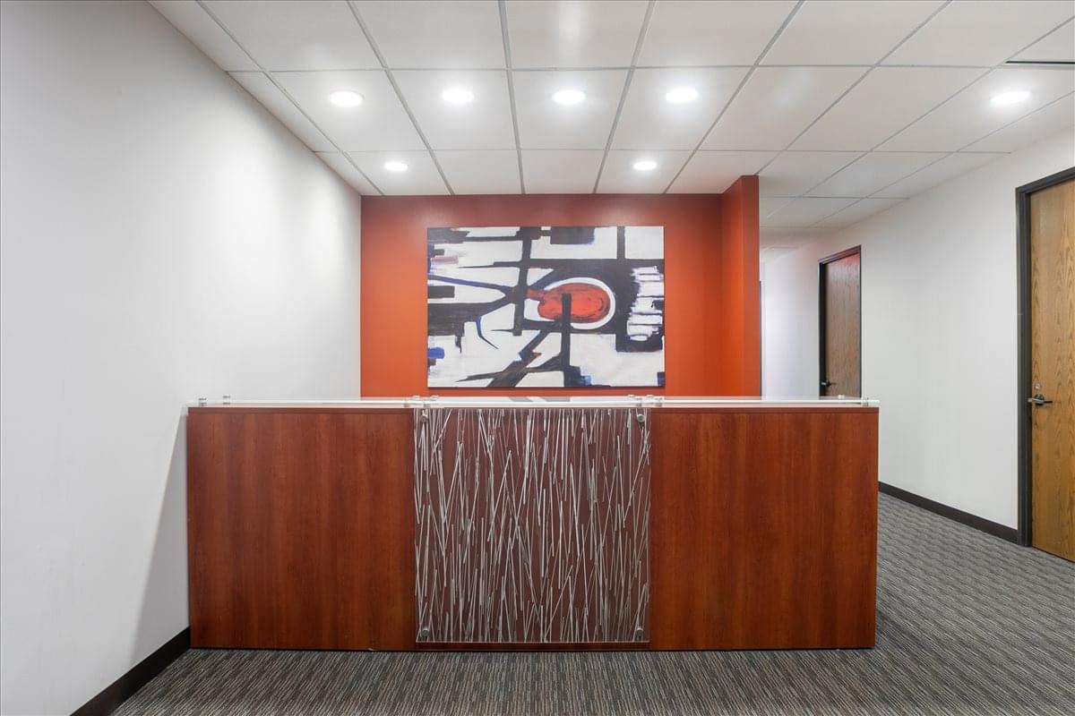 One Crosswoods, 100 E Campus View Blvd Office Space - Columbus