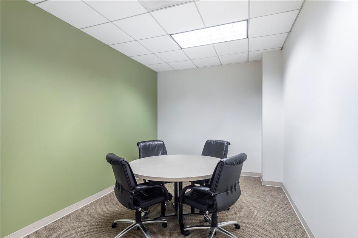Sterling Pointe, 303 Perimeter Center N, Dunwoody Office Space - Atlanta