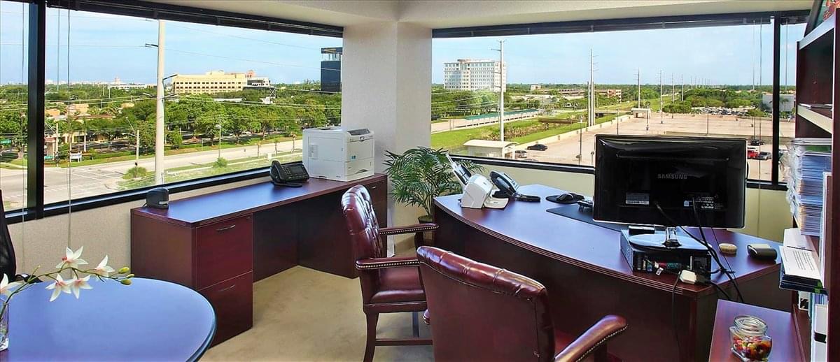 Boca Financial Plaza, 5550 Glades Rd Office Space - Boca Raton