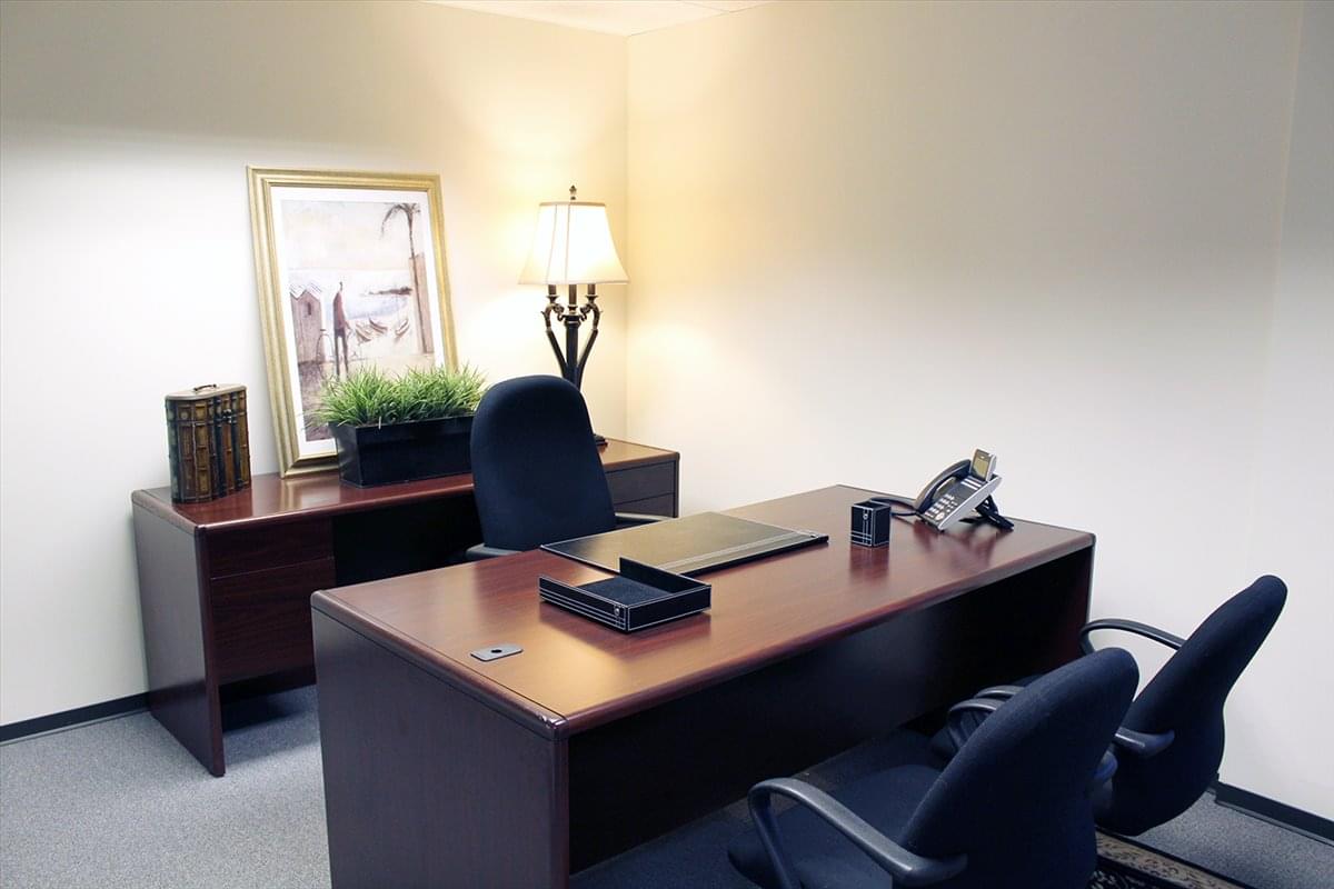Photo of Office Space on AmeriCenter of Novi, 28175 Haggerty Rd, Ramblewood Novi