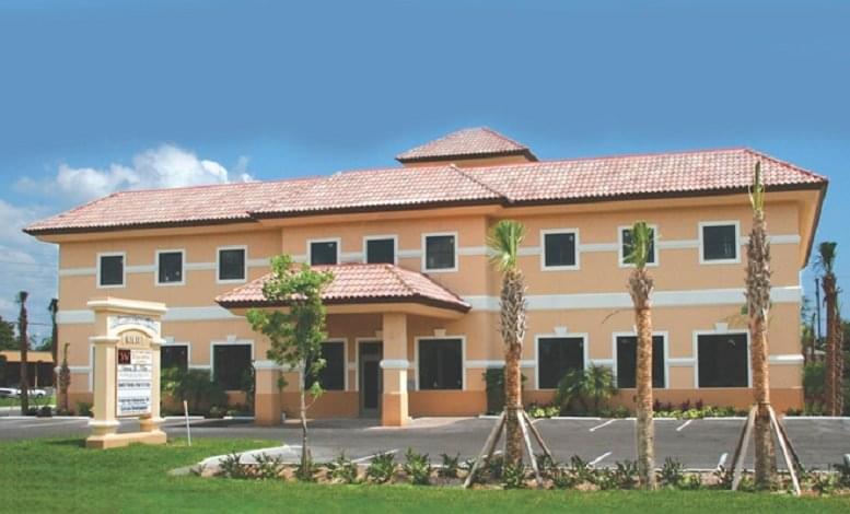 The Business & Law Building available for companies in Bonita Springs