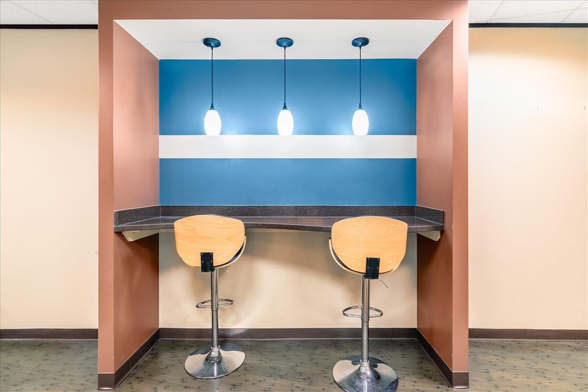 This is a photo of the office space available to rent on One Park Ten, 16225 Park Ten Pl, Energy Corridor