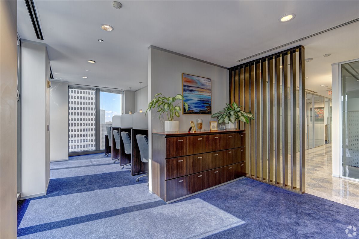 This is a photo of the office space available to rent on Williams Tower, 2800 Post Oak Blvd