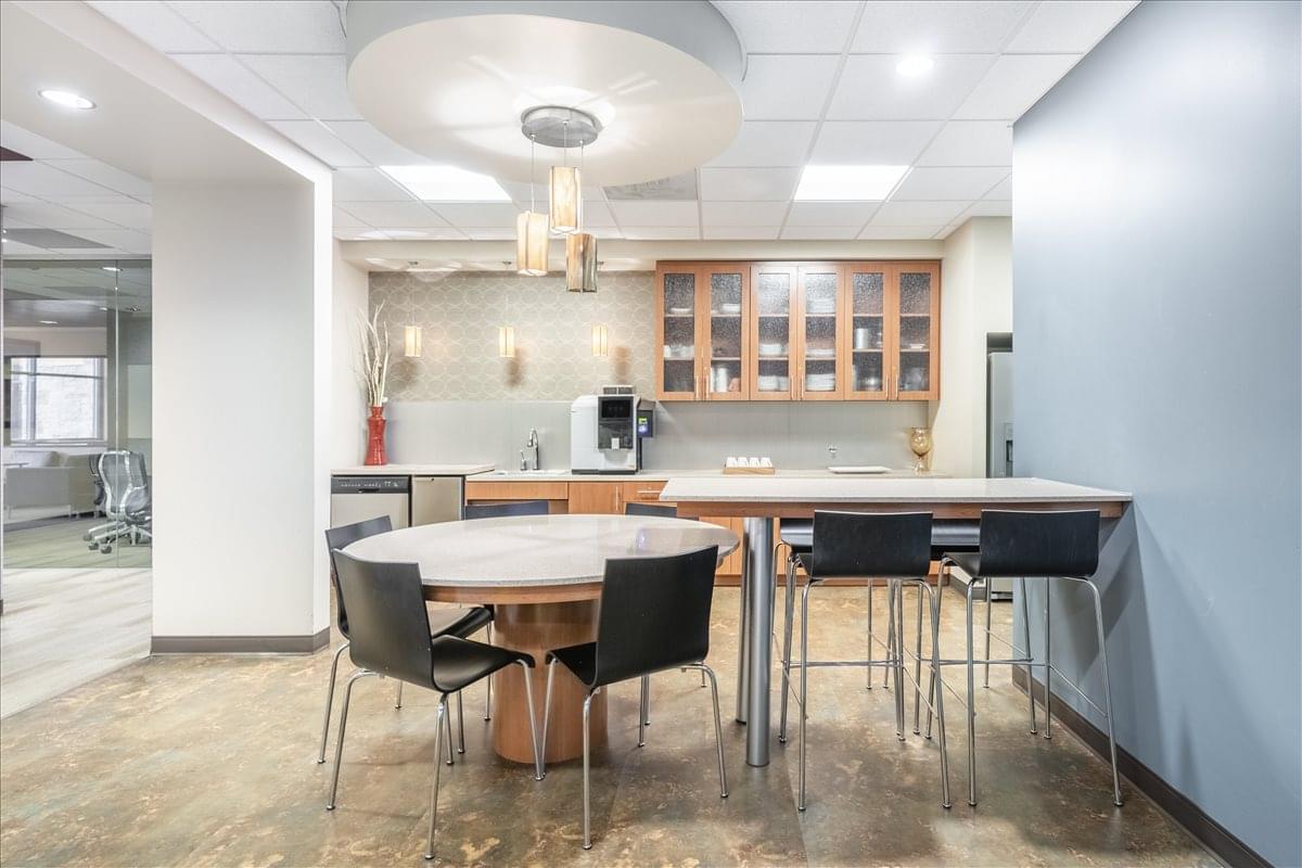 This is a photo of the office space available to rent on 18756 Stone Oak Parkway, Stone Oak