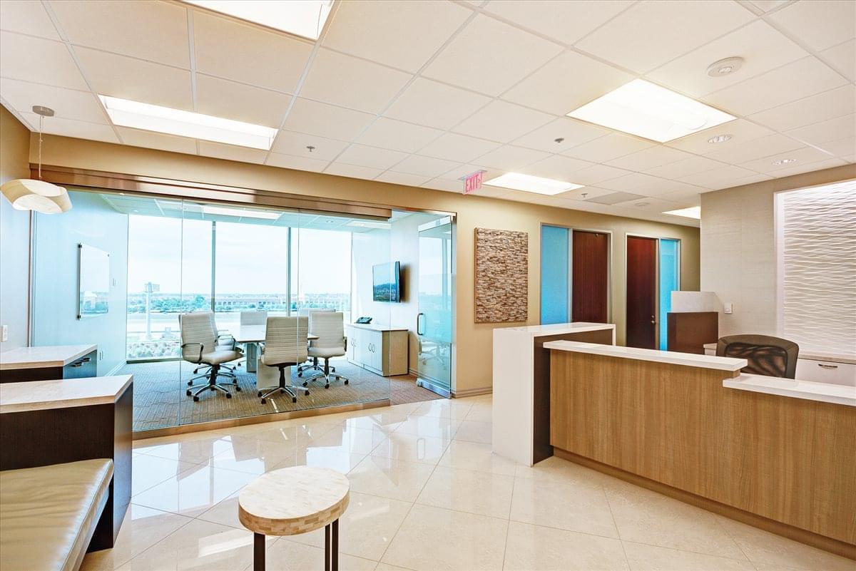 Valliance Plaza, 5900 Lake Forest Dr Office Space - McKinney