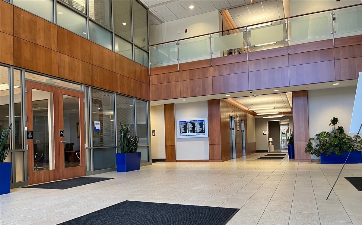 Photo of Office Space on Rookwood Tower, 3805 Edwards Rd, Norwood Cincinnati
