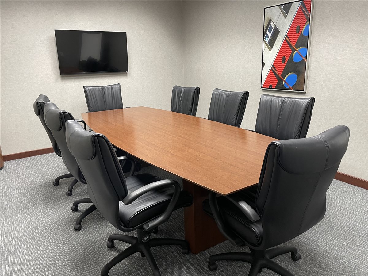 Picture of Rookwood Tower, 3805 Edwards Rd, Norwood Office Space available in Cincinnati