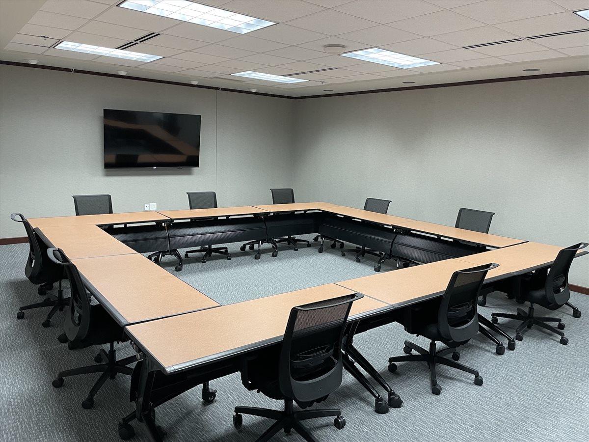 Office for Rent on Rookwood Tower, 3805 Edwards Rd, Norwood Cincinnati