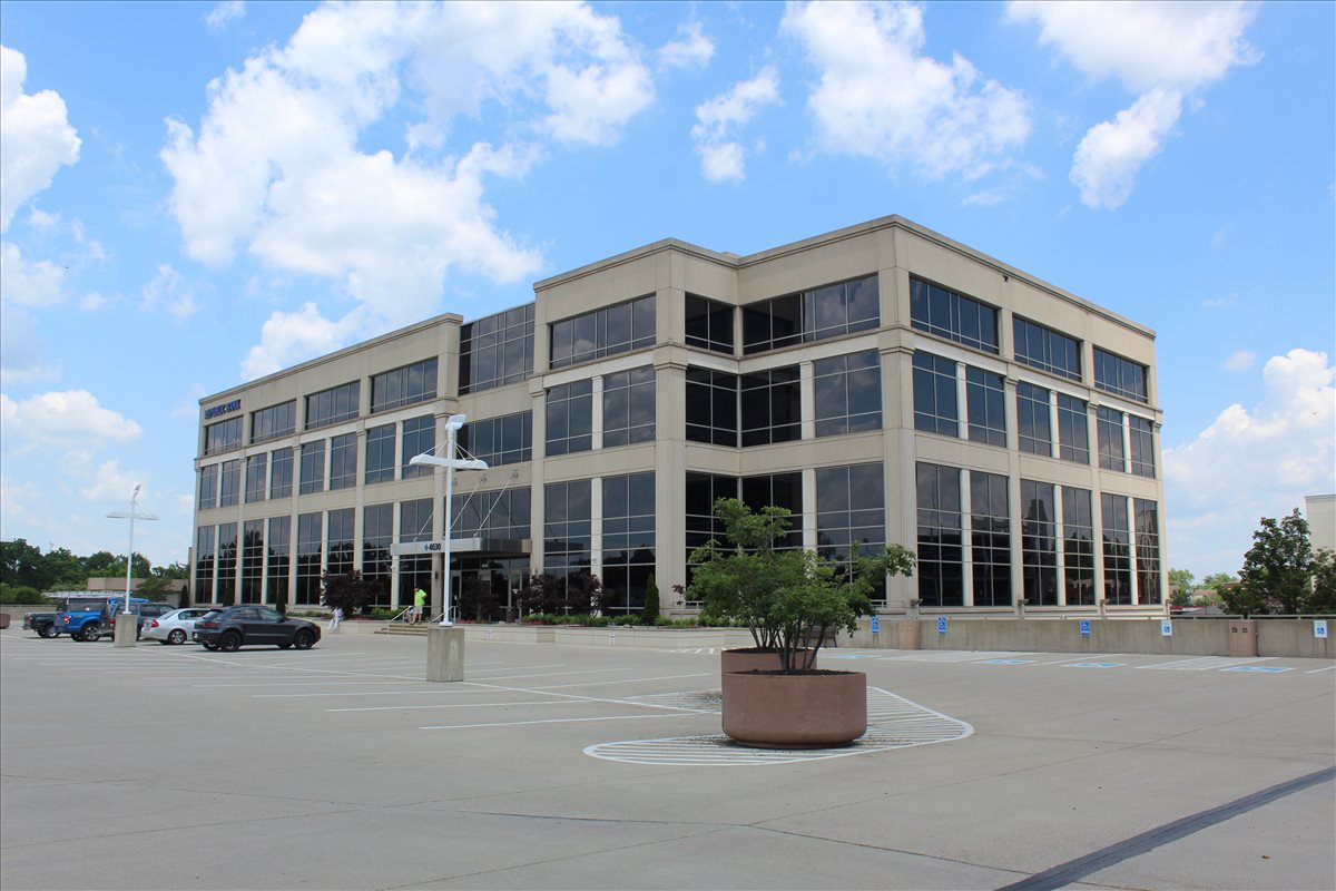 This is a photo of the office space available to rent on Rookwood Tower, 3805 Edwards Rd, Norwood