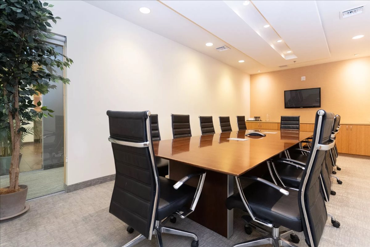 Photo of Office Space available to rent on 5200 Meadows Rd, Lake Forest, Lake Oswego