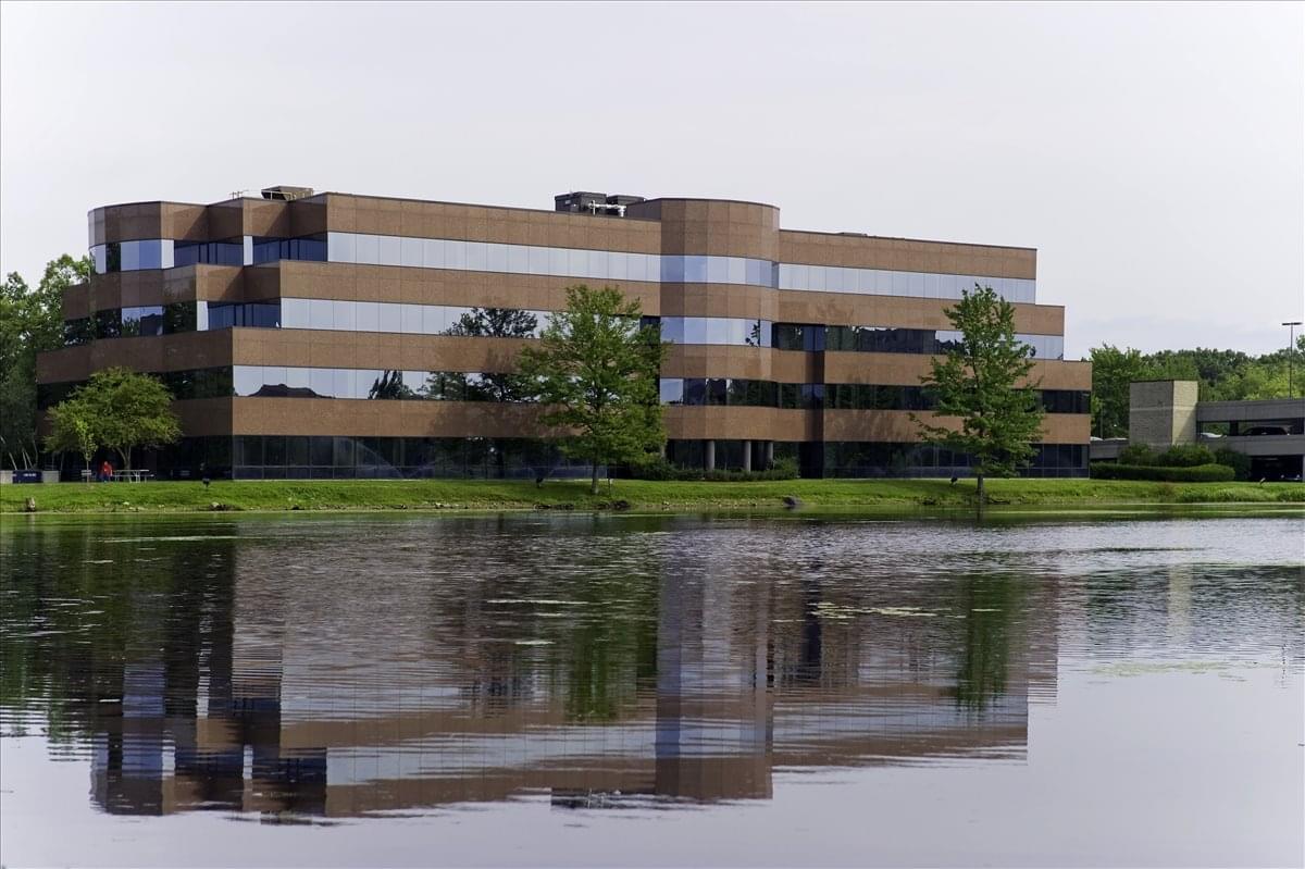 301 Edgewater Pl Office Space - Wakefield