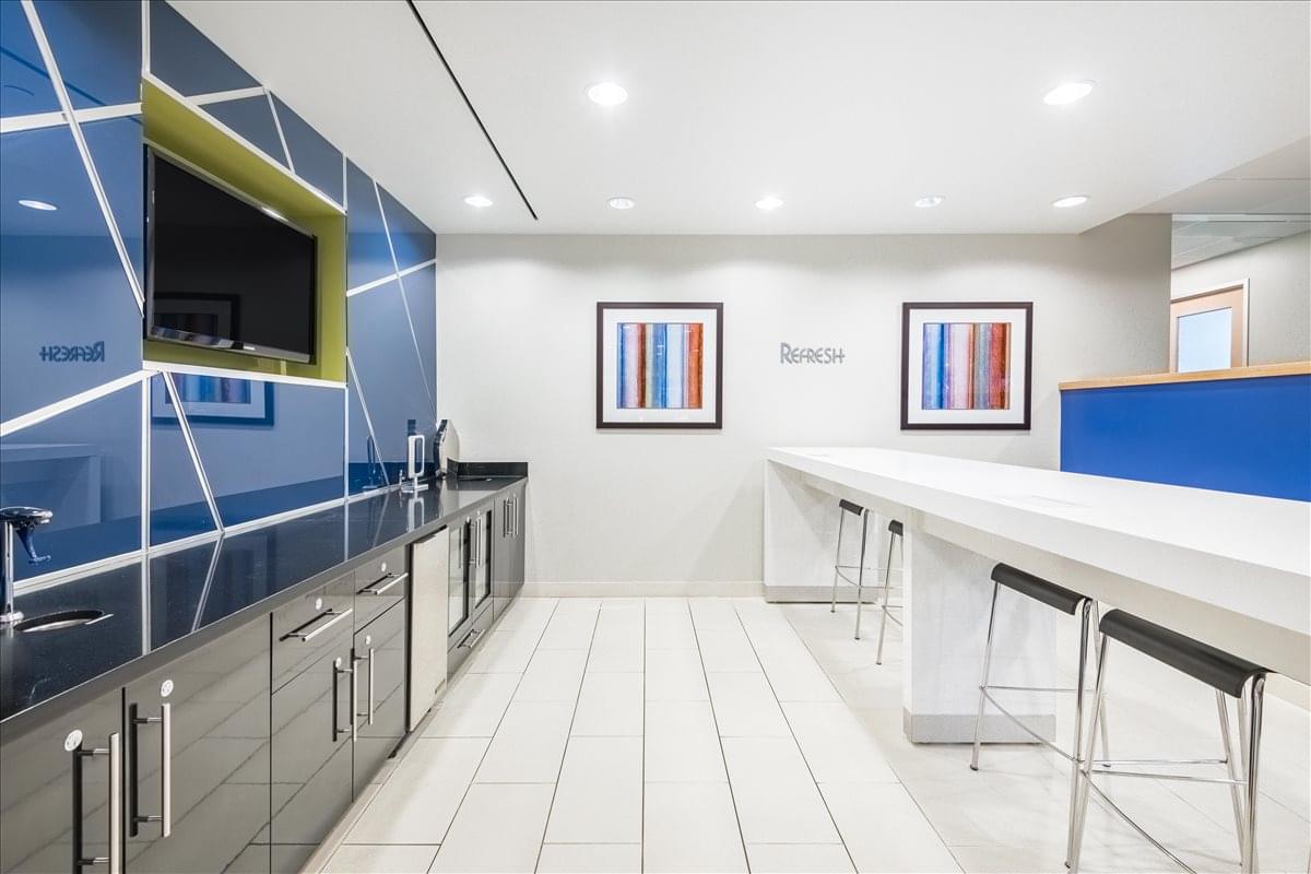 This is a photo of the office space available to rent on 10620 Treena St, Scripps Miramar Ranch, Mission Bay