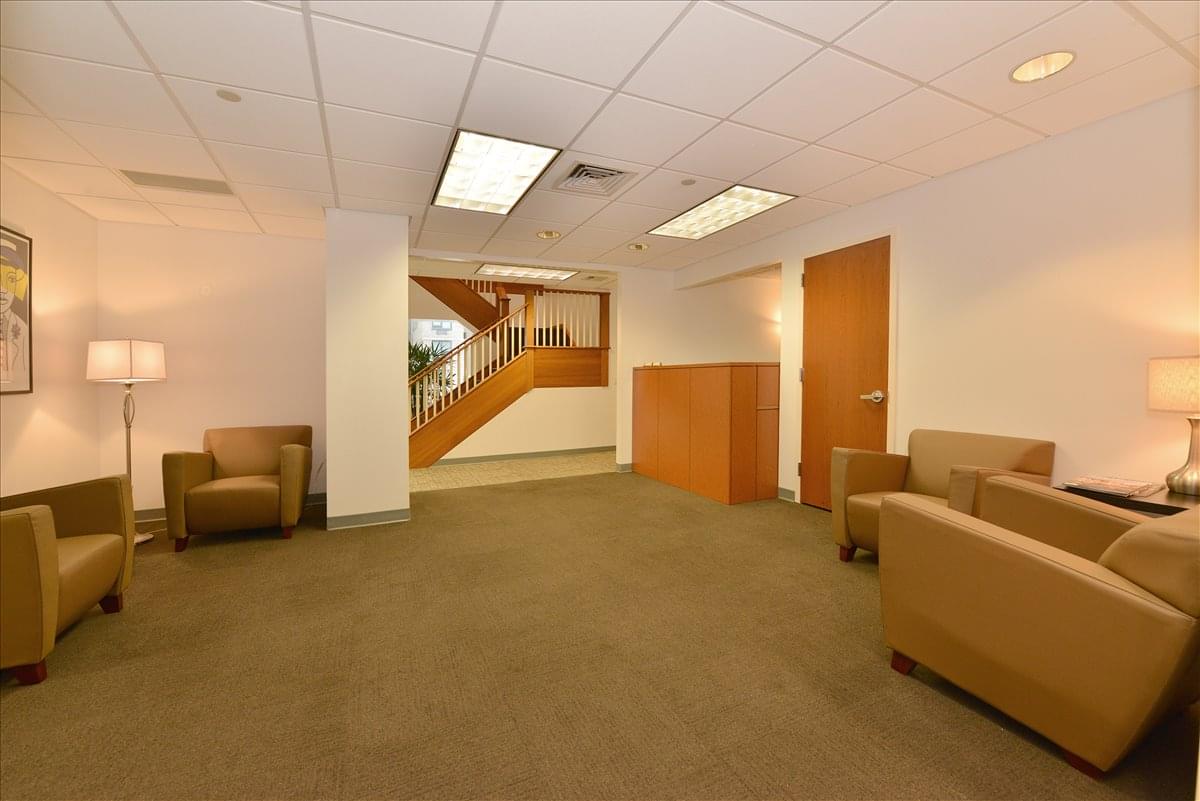 Photo of Office Space on 733 3rd Ave, Grand Central, Midtown East Manhattan