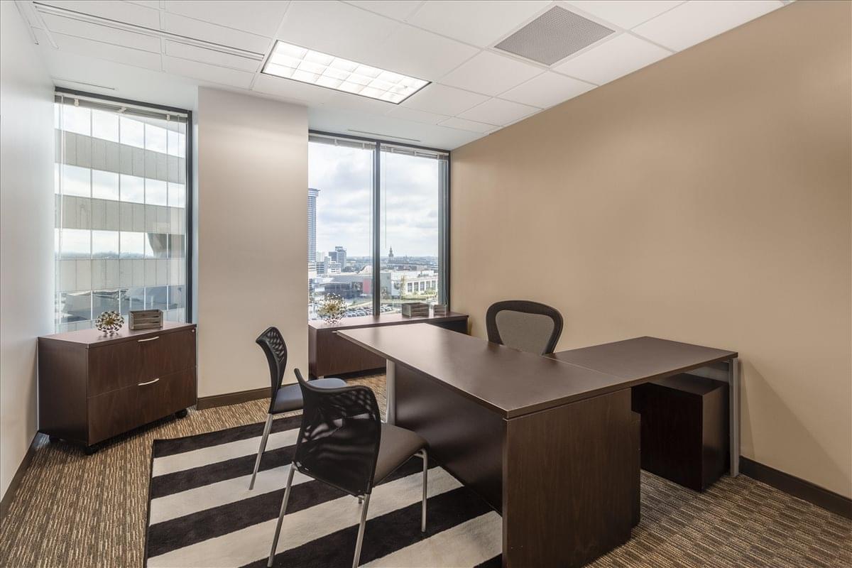 Photo of Office Space on 1615 Poydras Street New Orleans