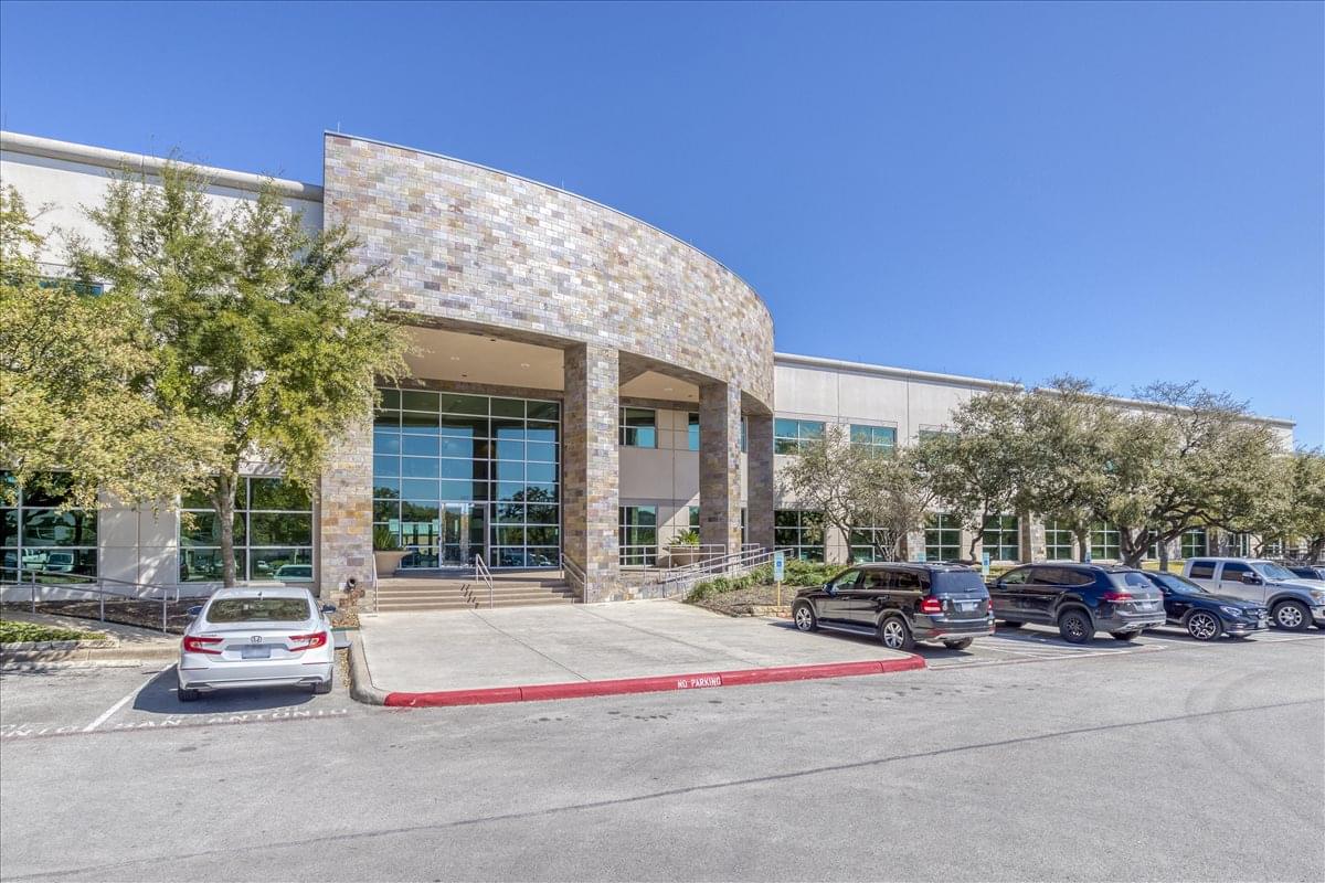 This is a photo of the office space available to rent on Two Twin Oaks, 227 North Loop 1604 East