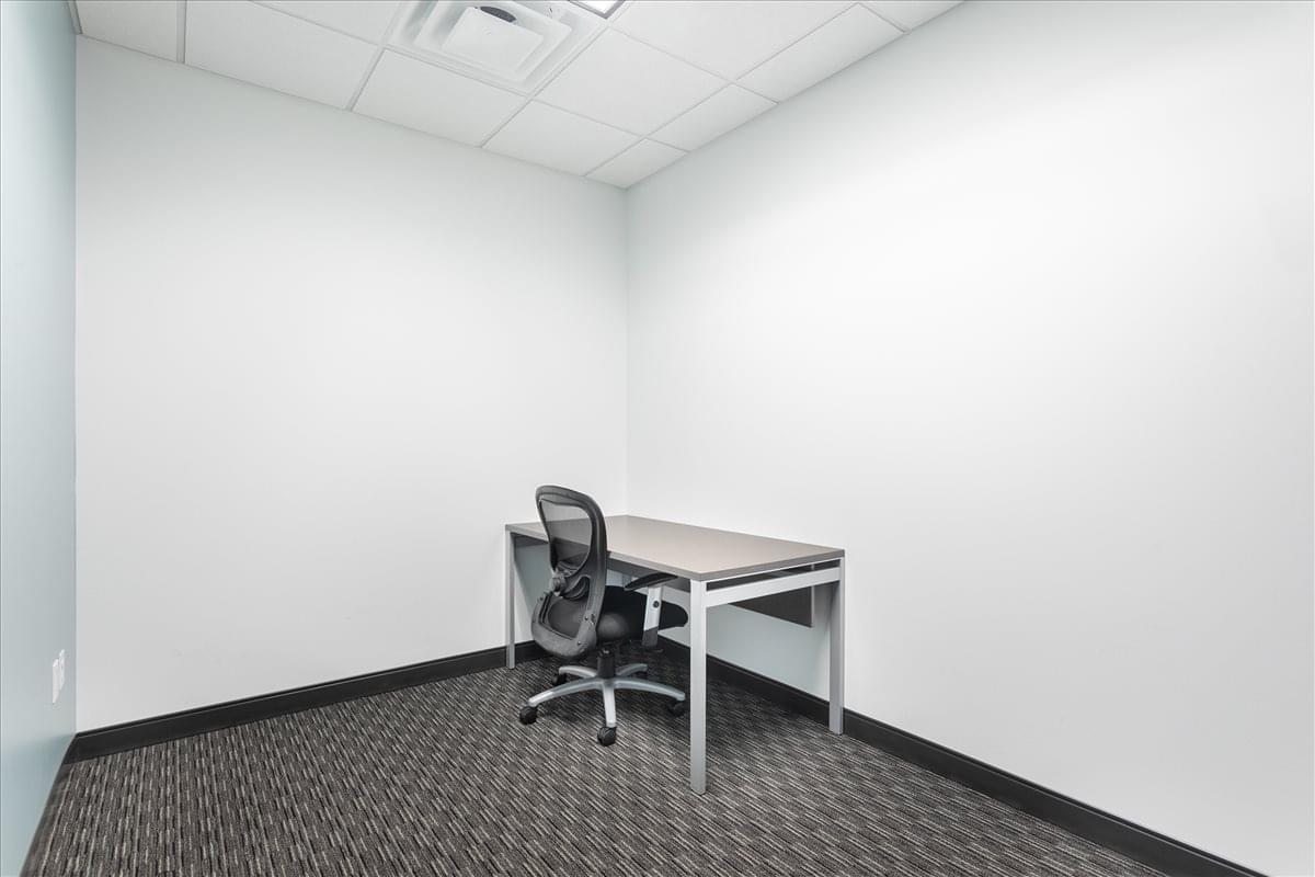 Republic Center, 325 North St Paul St, 31st Fl Office Space - Dallas