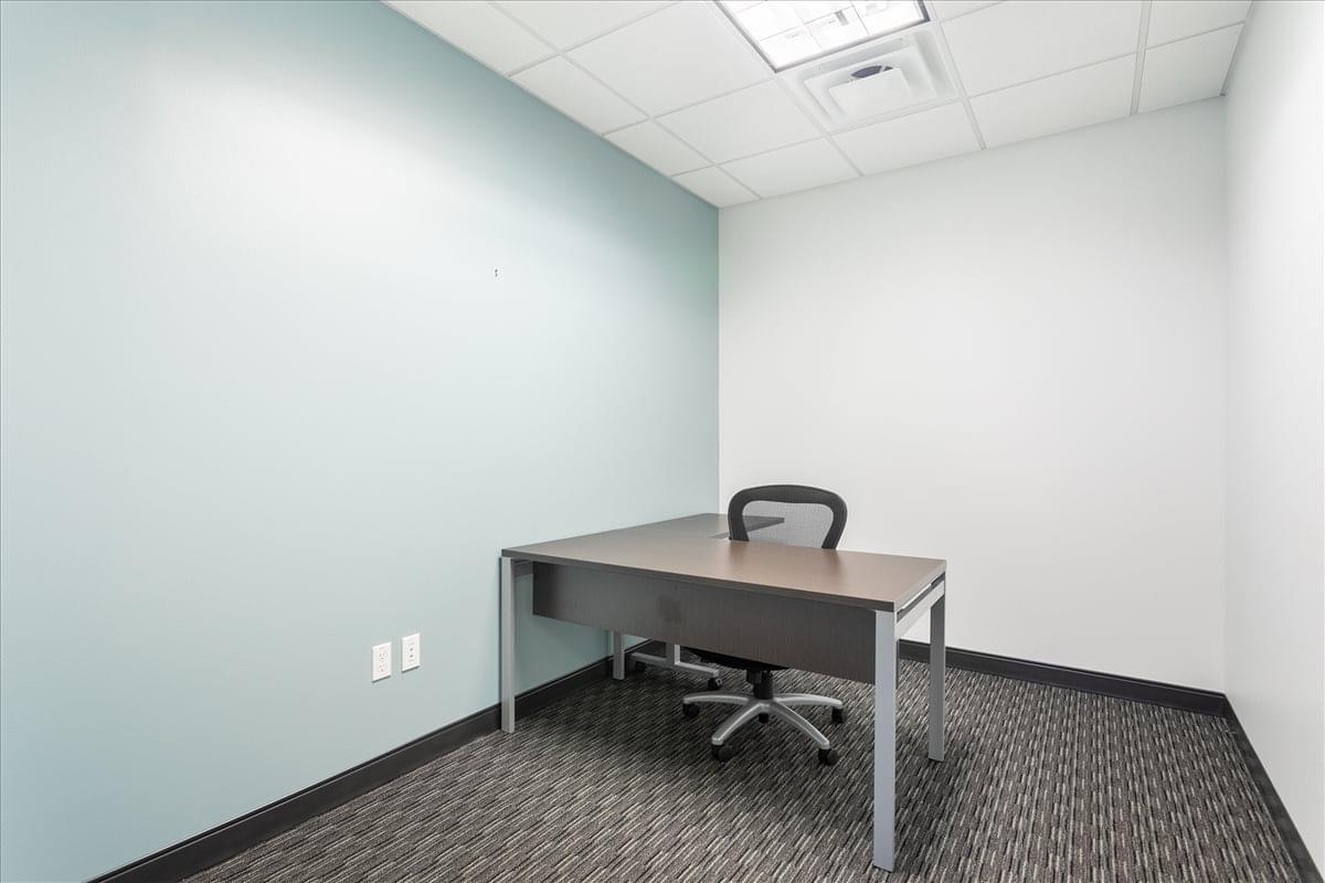 Republic Center, 325 North St Paul St, 31st Fl Office Space - Dallas