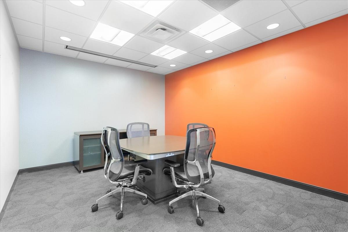 Republic Center, 325 North St Paul St, 31st Fl Office Space - Dallas