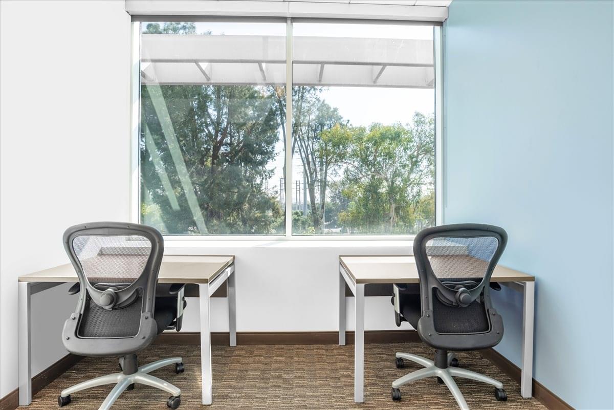 Gateway Plaza, 25350 Magic Mountain Pkwy Office for Rent in Santa Clarita