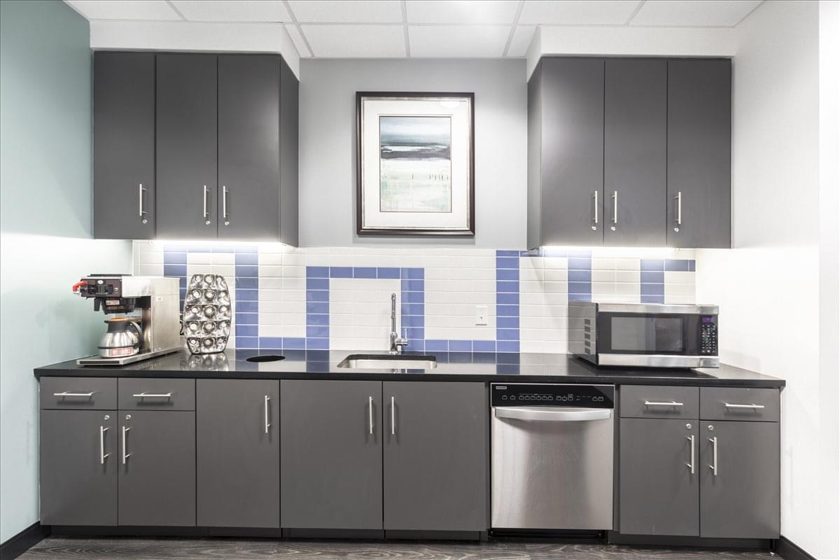 This is a photo of the office space available to rent on 100 Hartsfield Center Pkwy