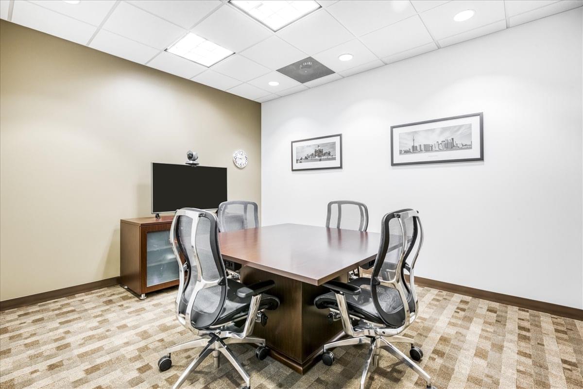 Picture of 717 Green Valley Rd, Guilford Hills Office Space available in Greensboro