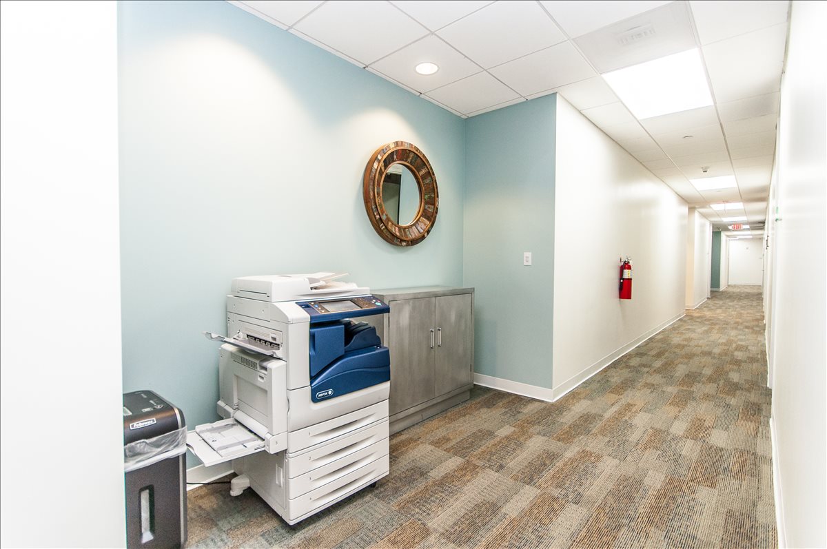 This is a photo of the office space available to rent on SunTrust Building, 777 Brickell Ave