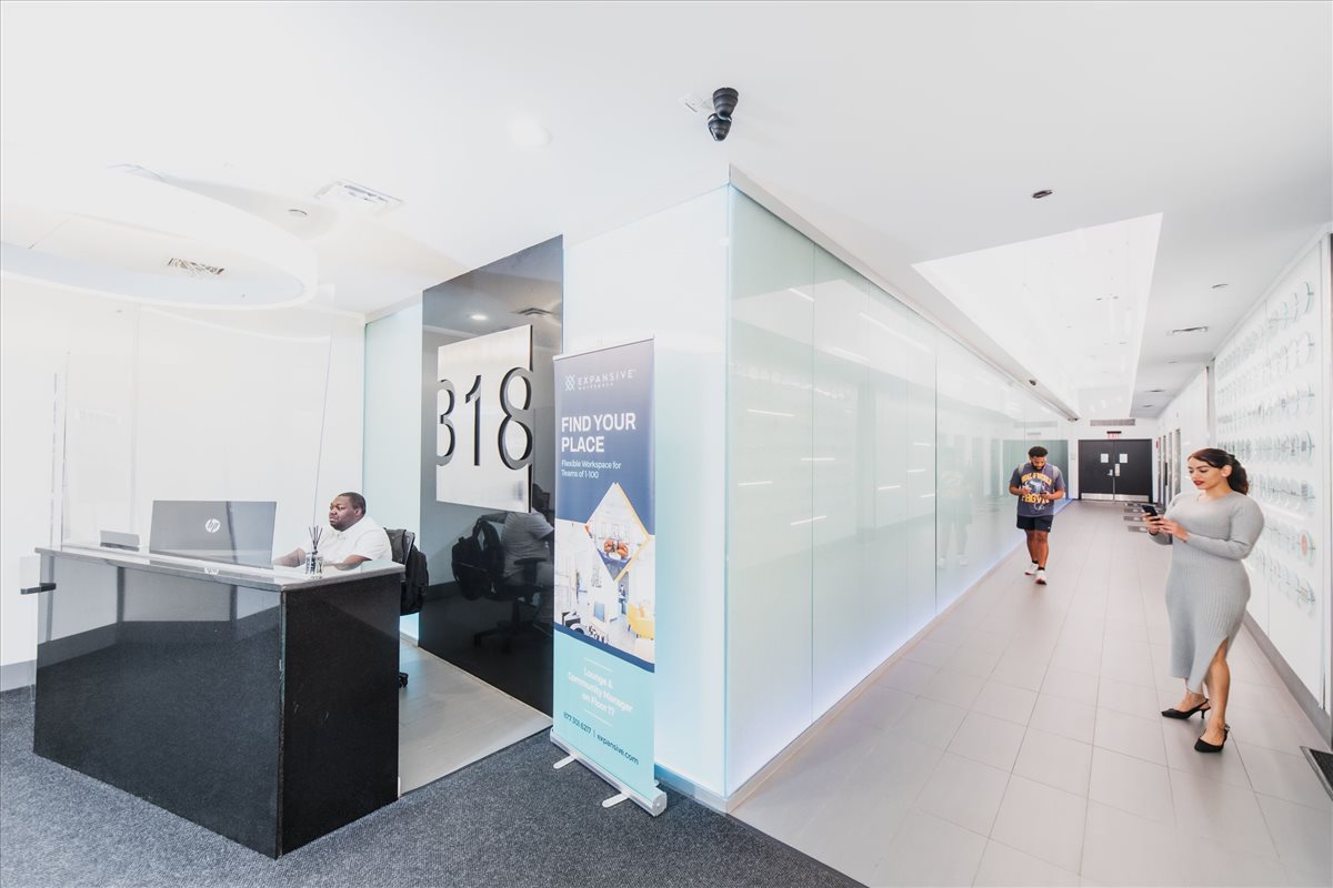 318 W Adams St, Chicago Loop Office Space - Chicago