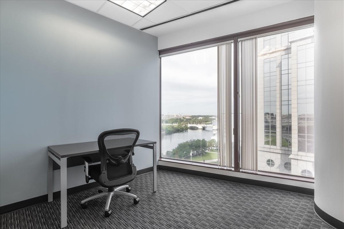 Photo of Office Space on Wells Fargo Center, 100 South Ashley Dr, 6th Fl Tampa