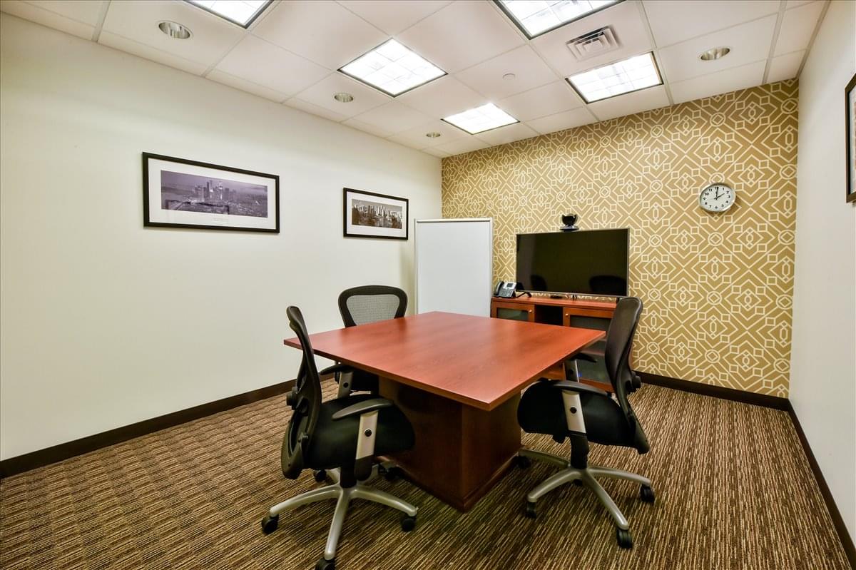 3597 E Monarch Sky Ln Office Space - Meridian
