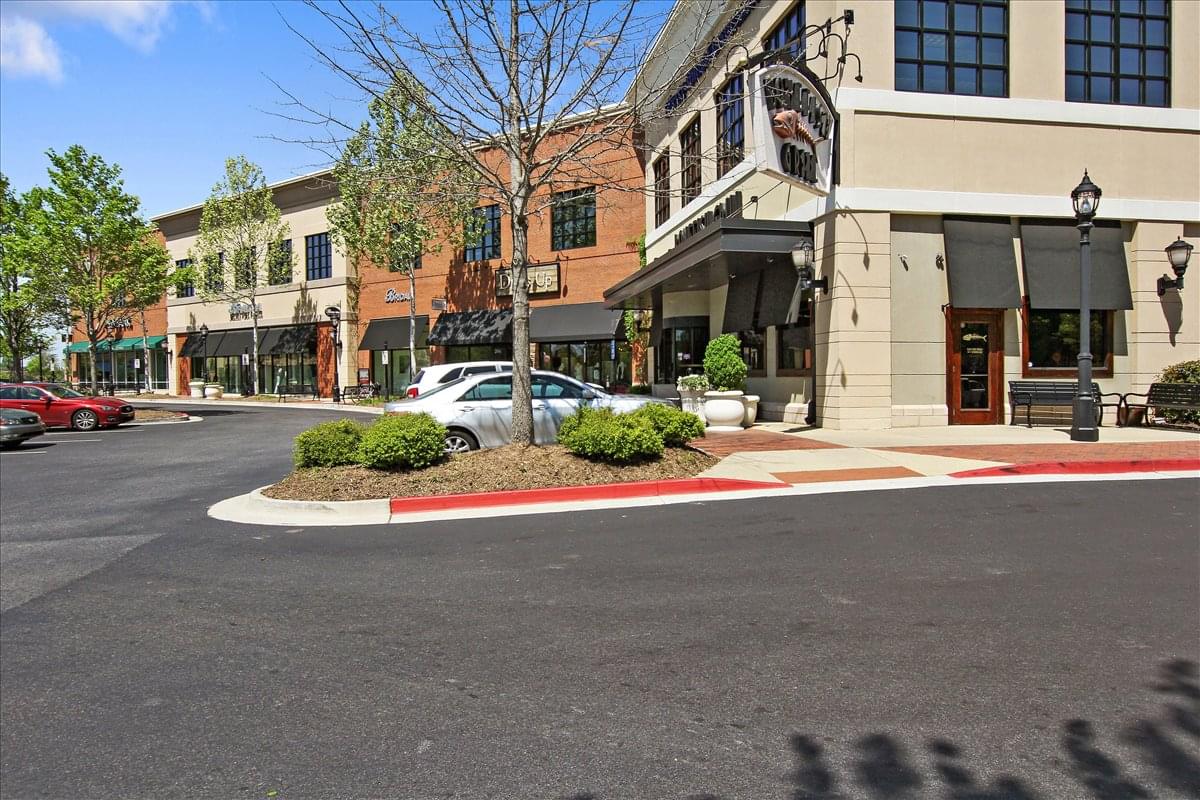 Shoppes At Webb Gin available for companies in Snellville