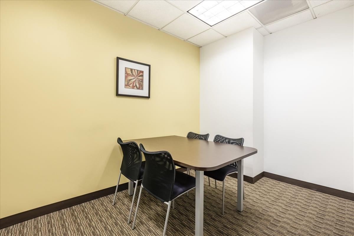 325 Chestnut St, Market Street East, Center City Office for Rent in Philadelphia