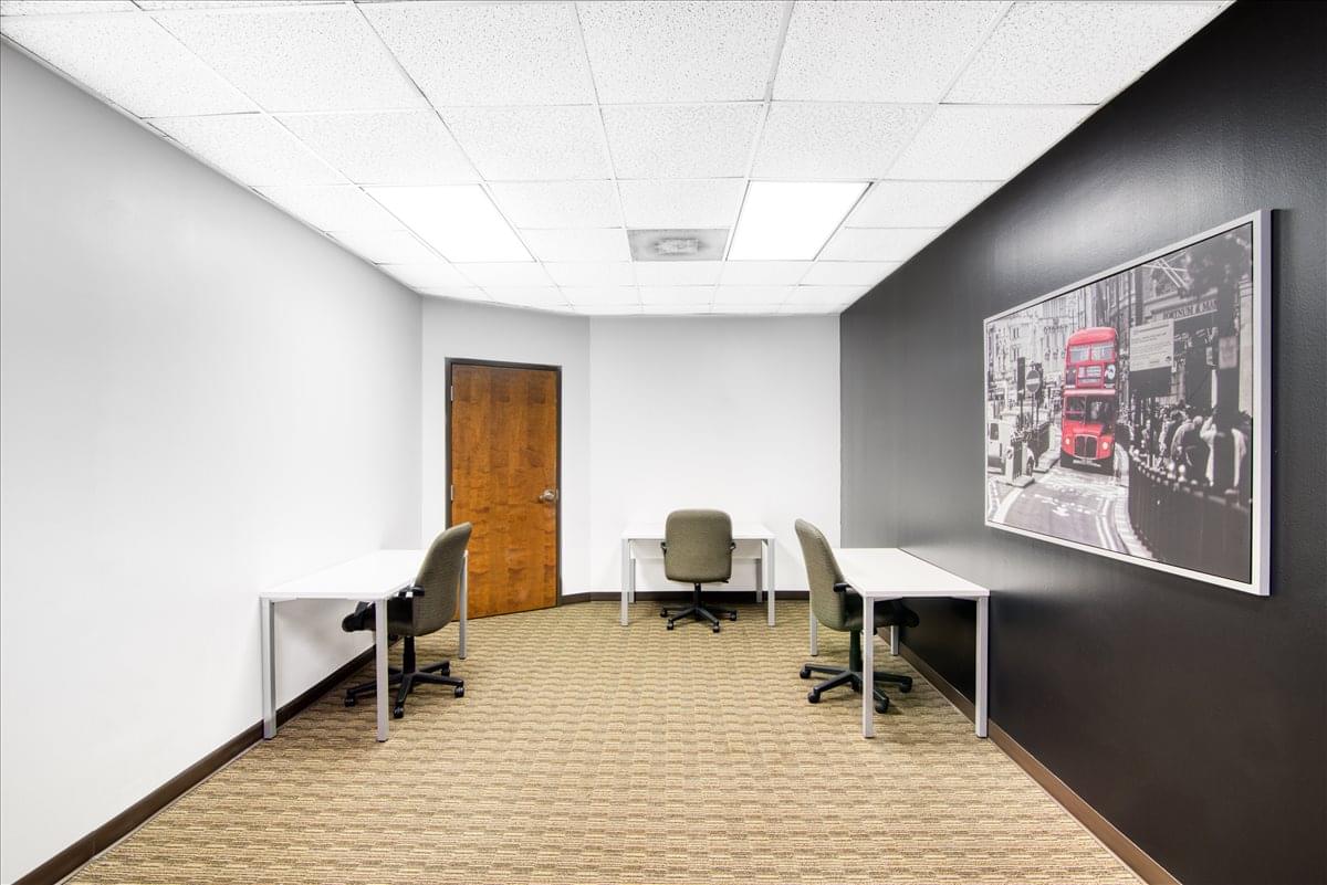 Palm Lake @ Tampa Palms, 15310 Amberly Dr Office Space - Tampa
