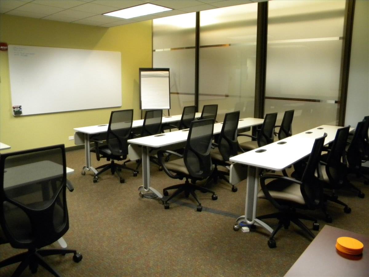 8745 W Higgins Rd, O'Hare Office Space - Chicago