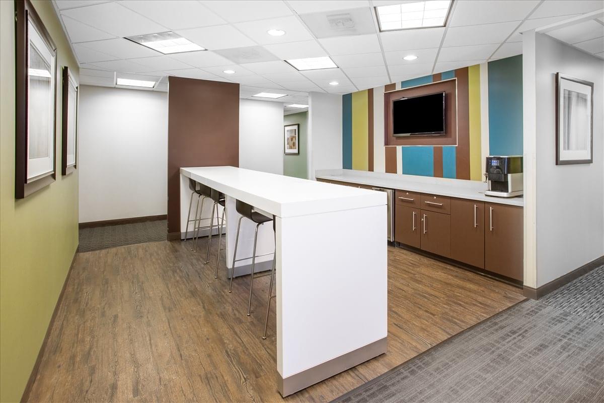 Wells Fargo Plaza, 221 N Kansas St Office Space - El Paso