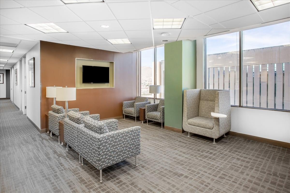 Wells Fargo Plaza, 221 N Kansas St Office Space - El Paso