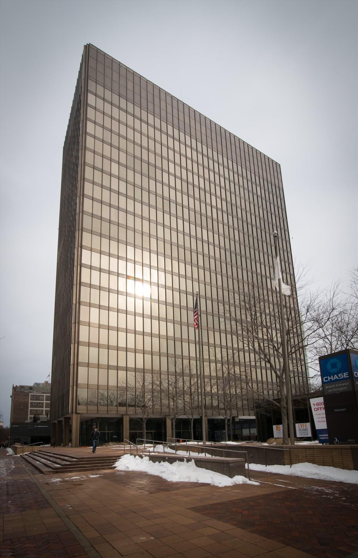Orrington Plaza/Bank One Building available for companies in Evanston