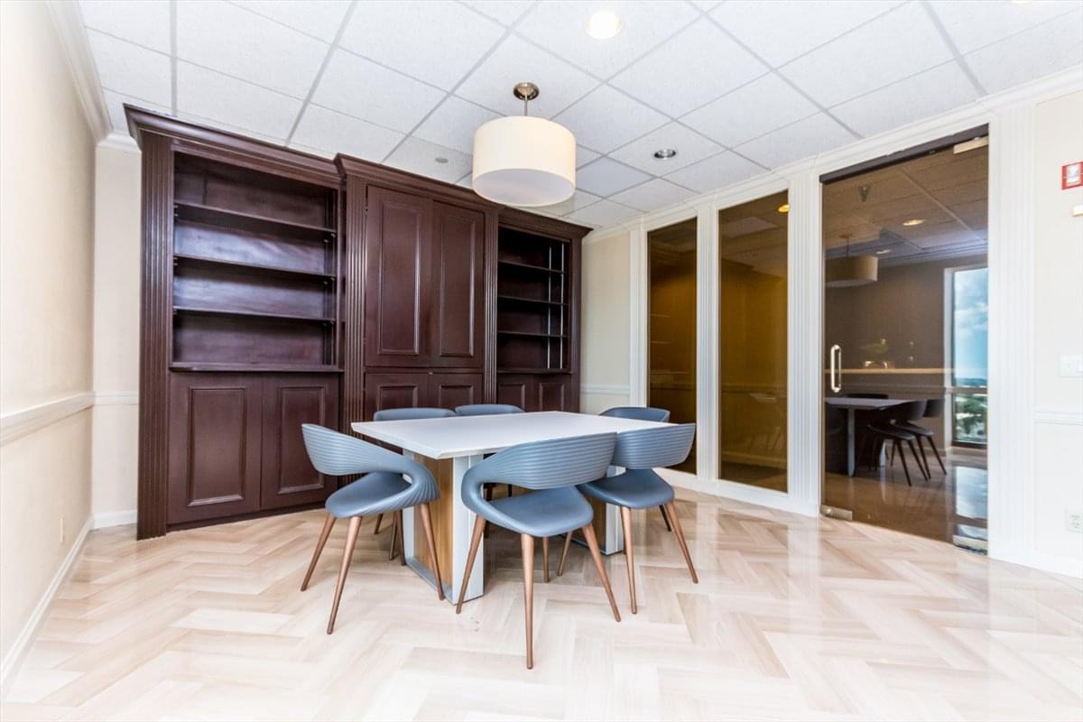1645 Palm Beach Lakes Boulevard Office Space - West Palm Beach