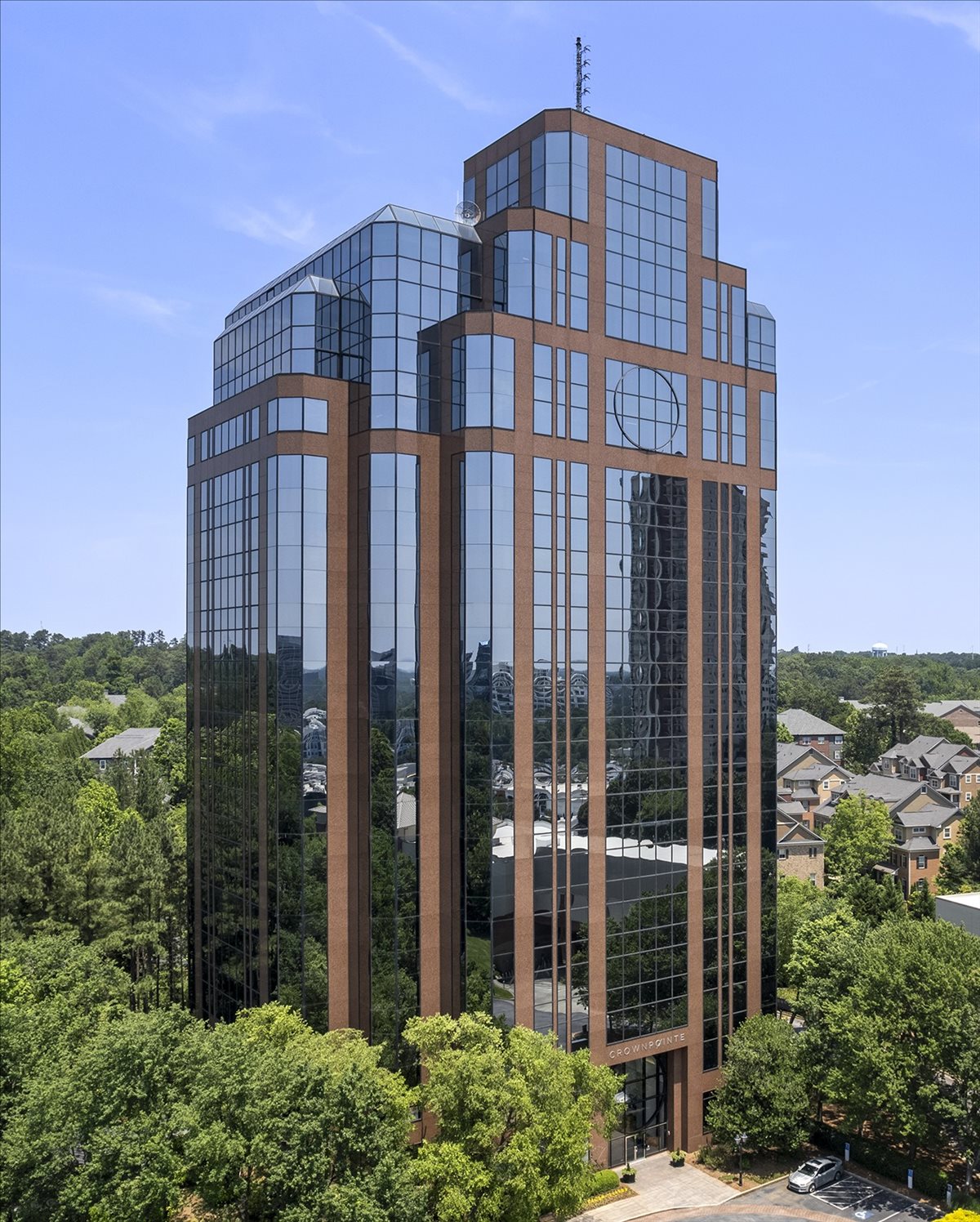 Crown Pointe, 1050 Crown Pointe Pkwy, Dunwoody Office Space - Atlanta