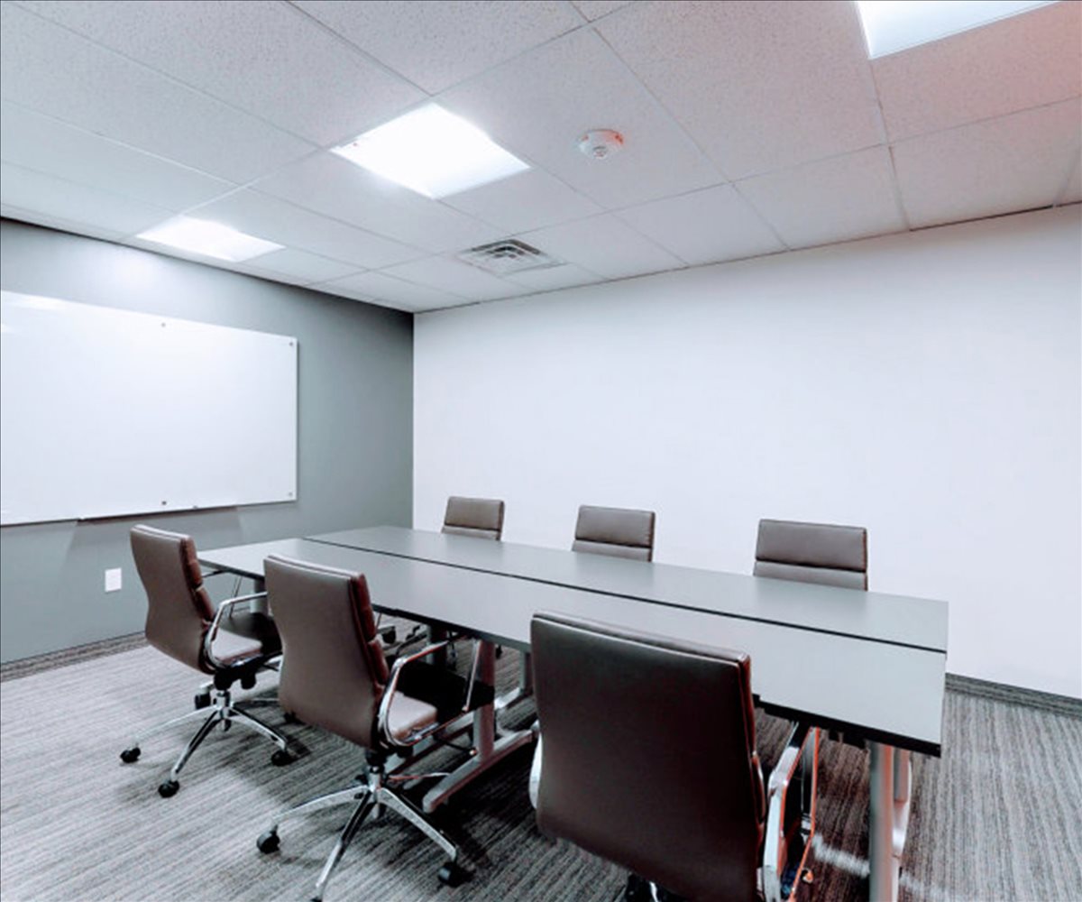 8035 E R L Thornton Fwy Office Space - Dallas