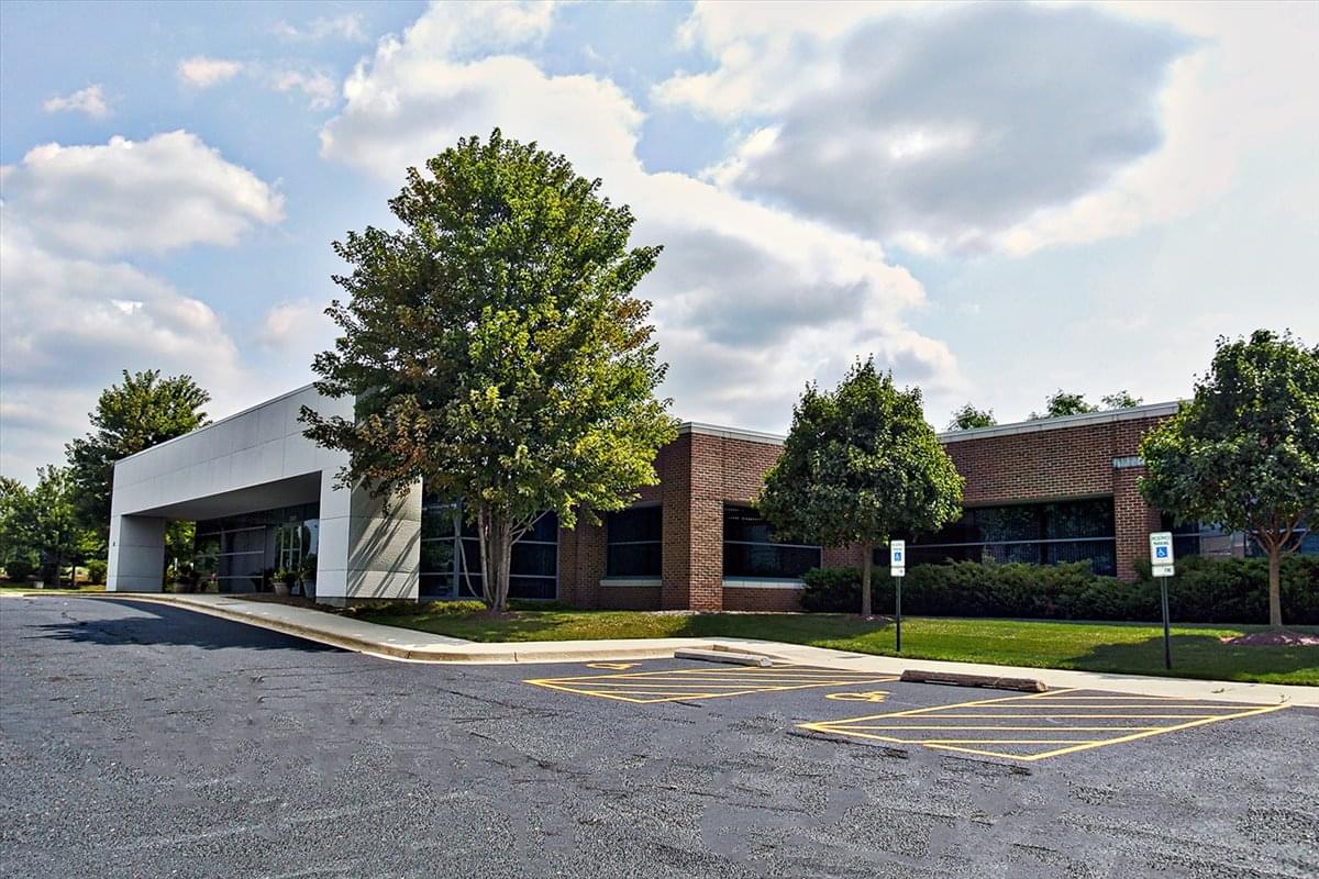 27475 Ferry Rd Office Space - Warrenville
