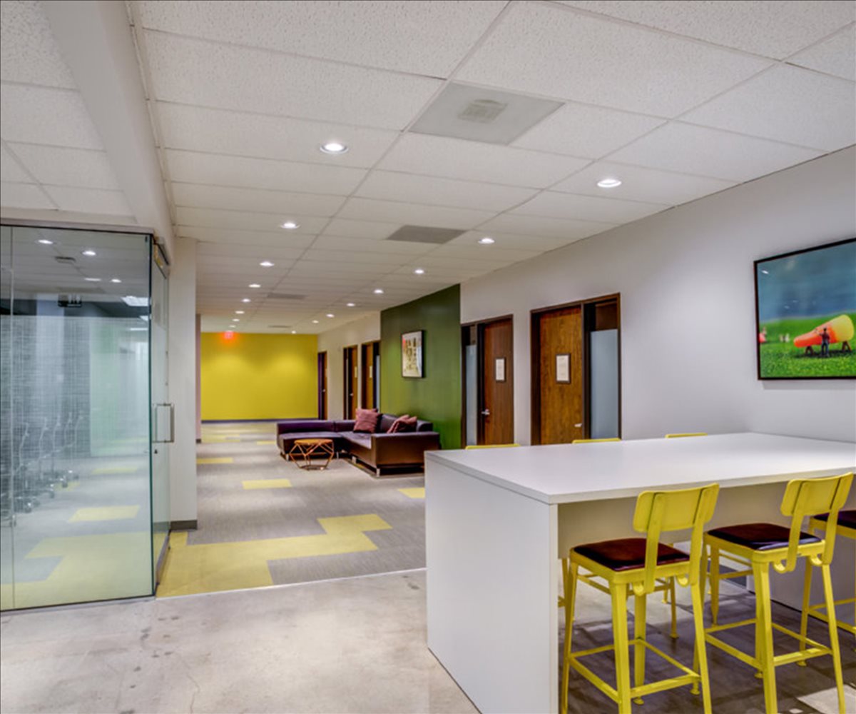 1322 Space Park Dr, Nassau Bay, Clear Lake Office Space - Houston