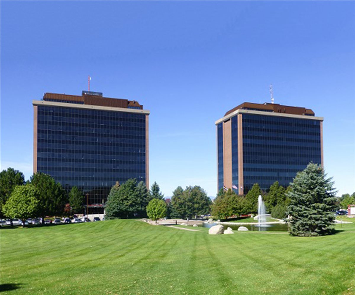 2821 S Parker Rd available for companies in Aurora